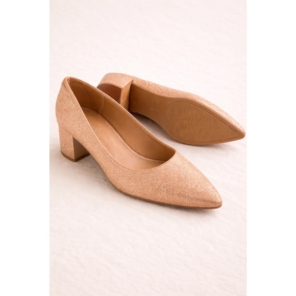 Dream Pairs Rose Gold Glitter Block Heels – Size 8